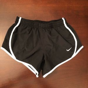 Nike Dri-Fit shorts. Girls XS